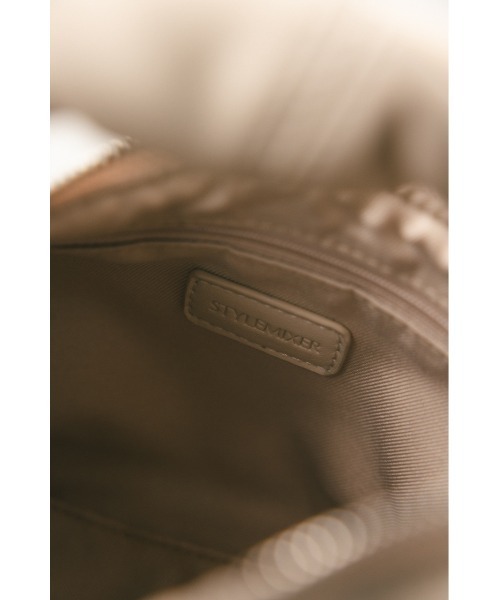 STYLEMIXER（スタイルミキサー）の「ツイストハンドルバッグ（ショルダーバッグ・レディース・アイボリー/ブラウン/ブラック・FREE）」の10枚目の写真