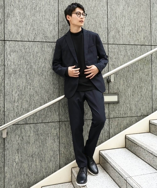 a.v.v（アーヴェヴェ）の「【ジャケインにオススメ】ポンチモックネックカットソー（Tシャツ/カットソー・メンズ・ブラウン/ホワイト/ブラック/グレー・44/48/46/50）」の5枚目の写真