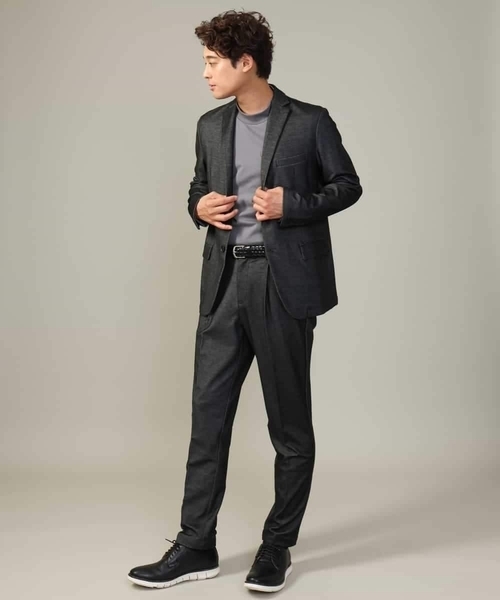 a.v.v（アーヴェヴェ）の「【ジャケインにオススメ】ポンチモックネックカットソー（Tシャツ/カットソー・メンズ・ブラウン/ホワイト/ブラック/グレー・44/48/46/50）」の15枚目の写真