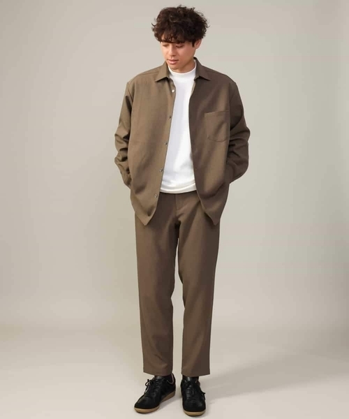 a.v.v（アーヴェヴェ）の「【ジャケインにオススメ】ポンチモックネックカットソー（Tシャツ/カットソー・メンズ・ブラウン/ホワイト/ブラック/グレー・44/48/46/50）」の13枚目の写真