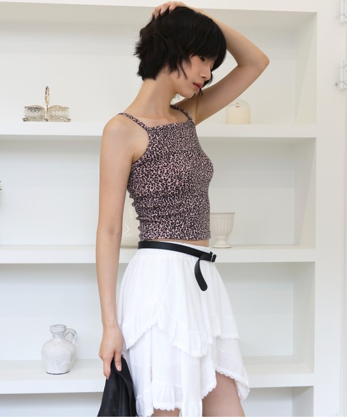 UNE MANSION（ユヌマンション）の「【レイヤードインナーとしても活躍！】ユニークレオパードキャミソール（キャミソール・レディース・ブラック/ブラウン/ピンク・FREE）」の12枚目の写真