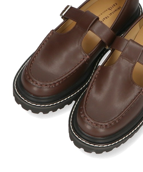 ORiental TRaffic（オリエンタルトラフィック）の「Tストラップシューズ 31382（モカシン/デッキシューズ・レディース・ブラウン/ブラック・35/36/37/38/39）」の5枚目の写真