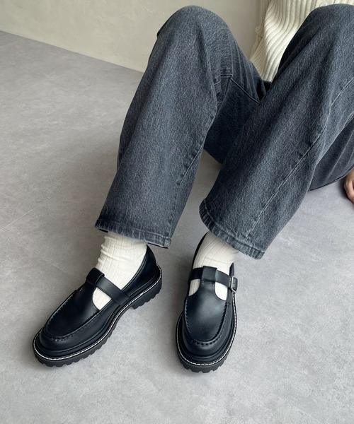 ORiental TRaffic（オリエンタルトラフィック）の「Tストラップシューズ 31382（モカシン/デッキシューズ・レディース・ブラウン/ブラック・35/36/37/38/39）」の13枚目の写真