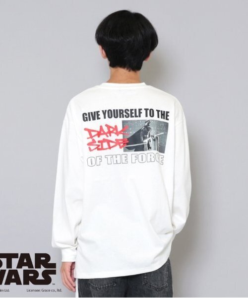 GLAZOS(グラソス)の「【大人向けサイズあり】【STAR WARS】ダース・ベイダー / バックプリント長袖Tシャツ(Tシャツ/カットソー・キッズ・ホワイト/ブラック・M/S/LL/L)」の2枚目の写真