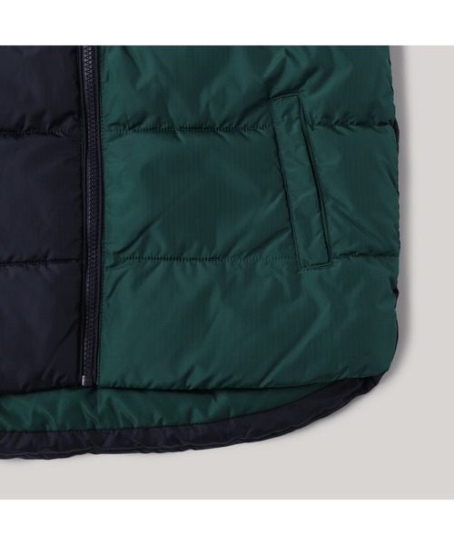 TOMMY HILFIGER(トミーヒルフィガー)の「BOYS カラーブロックリップストップパデッドベスト(ダウンベスト・キッズ・グリーン・130cm/140cm/150cm/160cm)」の9枚目の写真