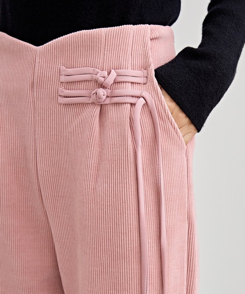 Lace Ladies（レースレディース）の「チャイナボタン コーデュロイ 裏起毛 ストレート タック パンツ（その他パンツ・レディース・ブラック/ピンク・U/G/Q/W/H/J/N/R/T/O/K/F）」の18枚目の写真