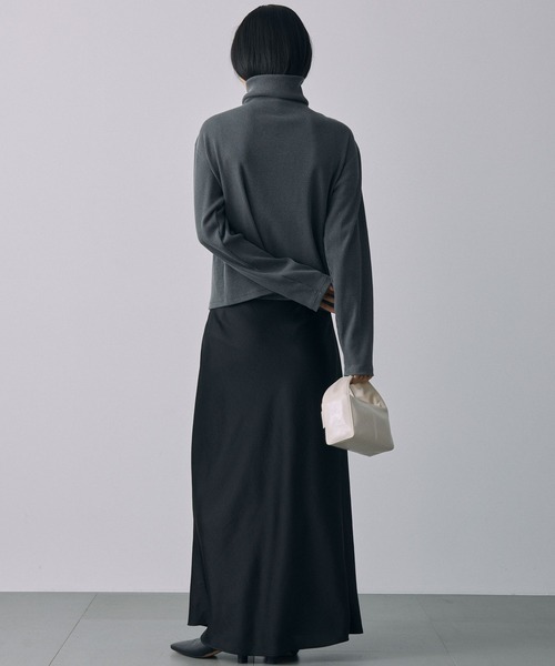 BABYLONE（バビロン）の「BIGカラーZIPブルゾン（Tシャツ/カットソー・レディース・ベージュ/チャコール・フリー）」の13枚目の写真