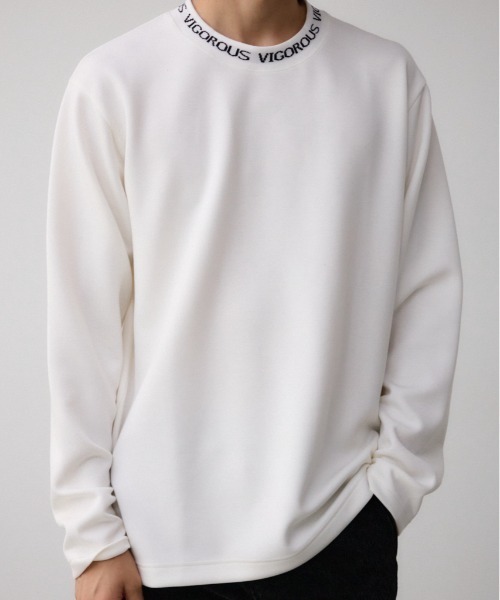 AZUL by moussy（アズールバイマウジー）の「ネックジャガードベーシックトップス（スウェット・メンズ・ホワイト/ブラック・SMALL/LARGE/MEDIUM）」の2枚目の写真
