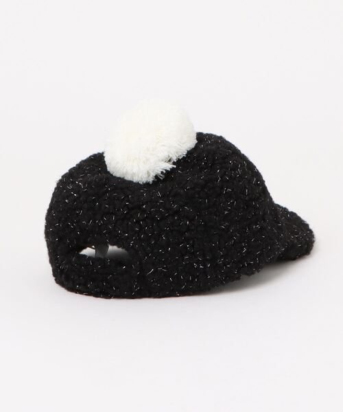 KP DECO（ケーピーデコ）の「ボア梵天付きキャップ(M～L)（キャップ・キッズ・サーモンピンク/ブラック・MEDIUM/LARGE）」の3枚目の写真