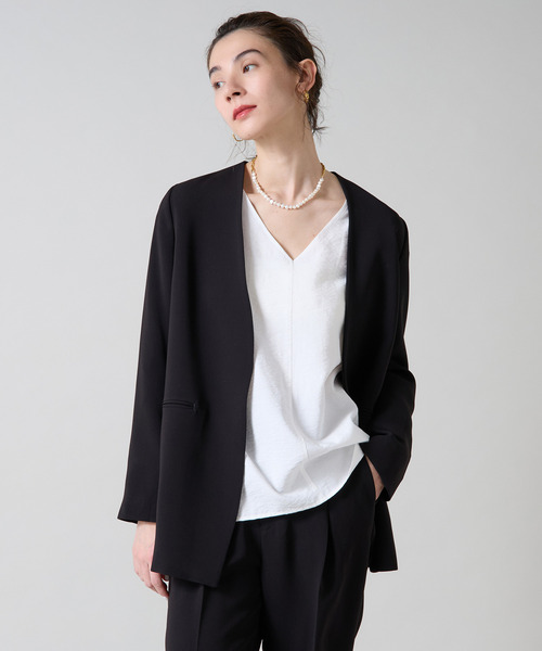 Liesse(リエス)の「Vカラージャケット(その他アウター・レディース・グレイッシュベージュ/ブラック/ネイビー・FREE)」の19枚目の写真