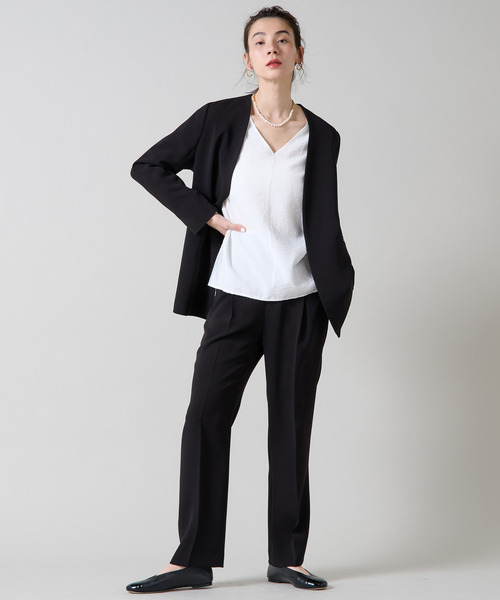 Liesse(リエス)の「Vカラージャケット(その他アウター・レディース・グレイッシュベージュ/ブラック/ネイビー・FREE)」の21枚目の写真