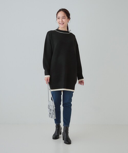 Cutie Blonde（キューティーブロンド）の「◆【S-LL】バックロゴがアクセント もちもちやわらかニットチュニック（チュニック・レディース・ネイビー系/ダークブラウン系1/グレー系/ブラック系1・04/03/02/01）」の11枚目の写真