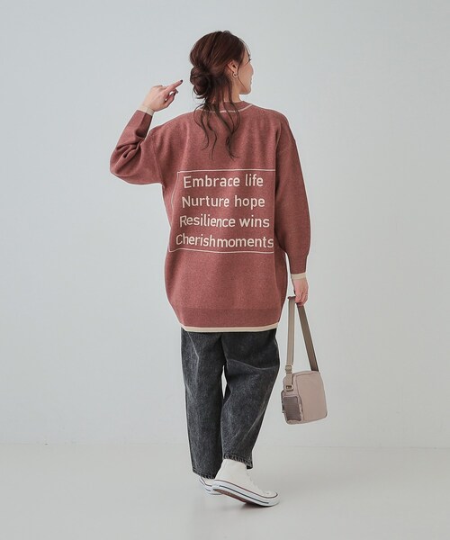 Cutie Blonde（キューティーブロンド）の「◆【S-LL】バックロゴがアクセント もちもちやわらかニットチュニック（チュニック・レディース・ネイビー系/ダークブラウン系1/グレー系/ブラック系1・04/03/02/01）」の15枚目の写真