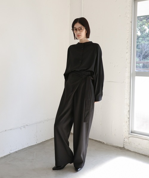 select MOCA Et(セレクトモカエト)の「【Et】Back Flare Yoke Blouse(シャツ/ブラウス・レディース・ブラック/アイボリー・FREE)」の4枚目の写真