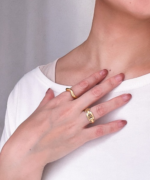 ankh+(アンクプラス)の「《毎日に寄り添うジュエリー》つけっぱなしOKステンレスリング(リング・レディース・シルバー×ゴールド/シルバー系7/シルバー系2/ゴールド系3/ゴールド系2/ゴールド系4/ゴールド系6/ゴールド系7/シルバー系その他/ゴールド系5/シルバー系その他3・FREE)」の20枚目の写真