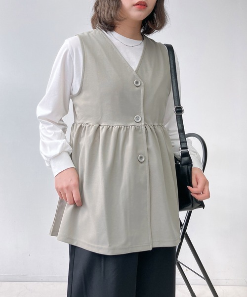 AS KNOW AS plus（アズノゥアズプラス）の「●Vネックぺプラムベスト（ベスト・レディース・ブラック/ベージュ/チャコールグレー/ブラック系/アイボリー系/ブラウン/ライトグリーン・FREE）」の22枚目の写真