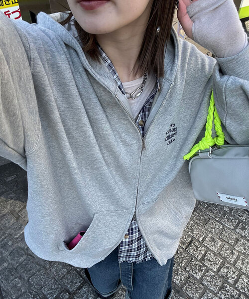 CIAOPANIC（チャオパニック）の「ピグメント刺繍ダブルZIPパーカー（パーカー・レディース・グレー/チャコールグレー/イエロー/ミント/パープル・FREE）」の3枚目の写真