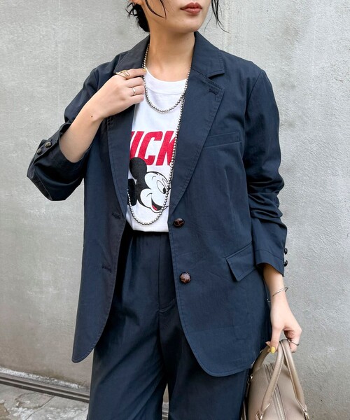 fredy emue（フレディエミュ）の「《セットアップ対応》綿ナイロンオーバージャケット（テーラードジャケット・レディース・ベージュ/ネイビー・38）」の2枚目の写真