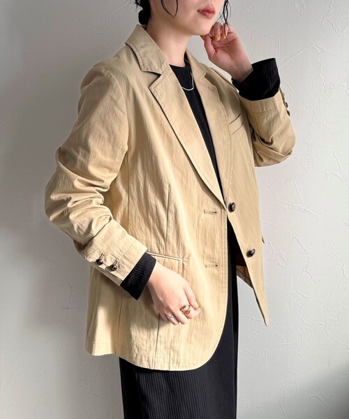 fredy emue（フレディエミュ）の「《セットアップ対応》綿ナイロンオーバージャケット（テーラードジャケット・レディース・ベージュ/ネイビー・38）」の20枚目の写真