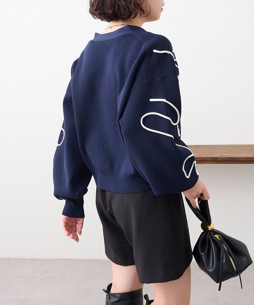 Remind me and forever(リマインドミーアンドフォーエバー)の「【2025 Spring/Summer】ライン刺繍ニットカーディガン(カーディガン/ボレロ・レディース・イエロー/オフホワイト/ブルー/ネイビー・FREE)」の10枚目の写真