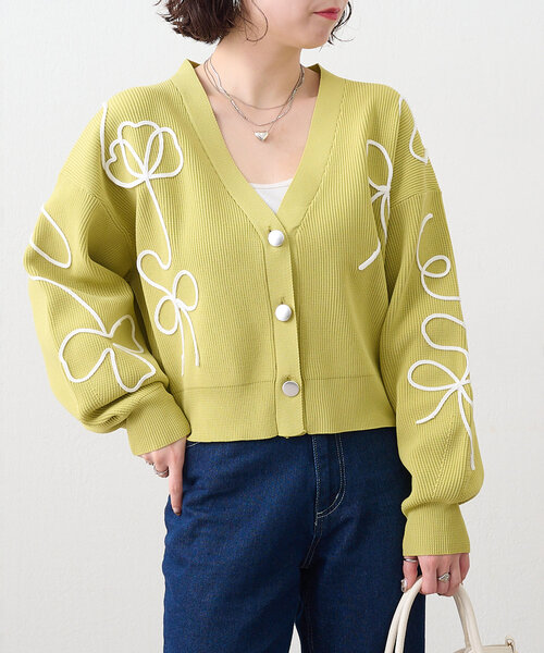 Remind me and forever(リマインドミーアンドフォーエバー)の「【2025 Spring/Summer】ライン刺繍ニットカーディガン(カーディガン/ボレロ・レディース・イエロー/オフホワイト/ブルー/ネイビー・FREE)」の14枚目の写真