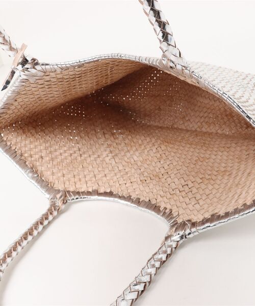 The Bagmati（ザバグマティ）の「【BAGMATI（バグマティ）】GOAT METALIC BAG（トートバッグ・レディース・シルバー・FREE）」の4枚目の写真