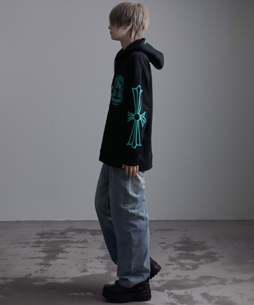 LUXE/R(ラグジュ)の「『LUXE/R/ラグジュ』サークルロゴ長袖ジップパーカー(パーカー・メンズ・ブラック・M/L/XL)」の10枚目の写真