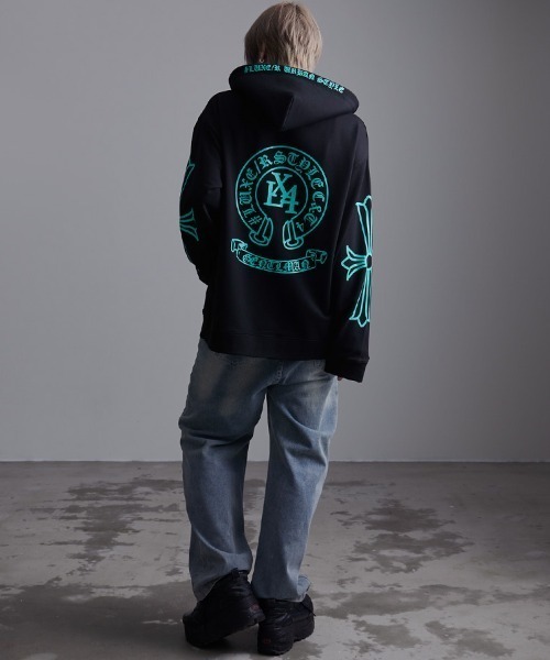 LUXE/R(ラグジュ)の「『LUXE/R/ラグジュ』サークルロゴ長袖ジップパーカー(パーカー・メンズ・ブラック・M/L/XL)」の11枚目の写真