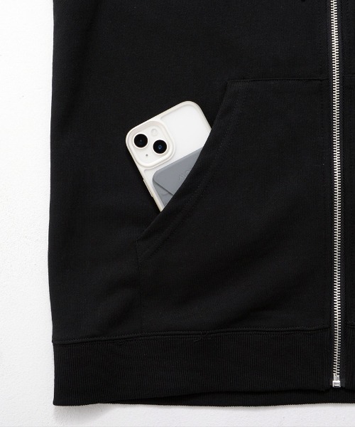 LUXE/R(ラグジュ)の「『LUXE/R/ラグジュ』サークルロゴ長袖ジップパーカー(パーカー・メンズ・ブラック・M/L/XL)」の16枚目の写真