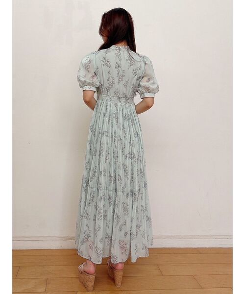 MERCURYDUO（マーキュリーデュオ）の「花柄ラッフルプリーツティアードハーフスリーブワンピース（ワンピース・レディース・オフホワイト/ミント/ベビーピンク・SMALL/MEDIUM）」の9枚目の写真