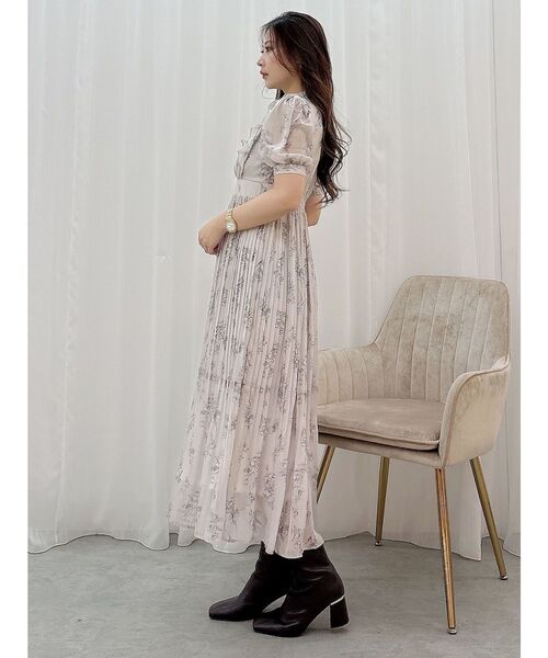 MERCURYDUO（マーキュリーデュオ）の「花柄ラッフルプリーツ