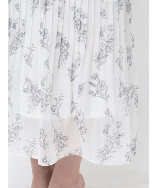 MERCURYDUO（マーキュリーデュオ）の「花柄ラッフルプリーツティアードハーフスリーブワンピース（ワンピース・レディース・オフホワイト/ミント/ベビーピンク・SMALL/MEDIUM）」の18枚目の写真