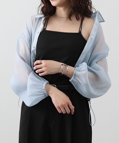 COLONY 2139(コロニートゥーワンスリーナイン)の「カップ付きバッククロステレコキャミソール(キャミソール・レディース・ブラック/オフホワイト/モカ/ライトグレー・SMALL/MEDIUM/LARGE)」の12枚目の写真