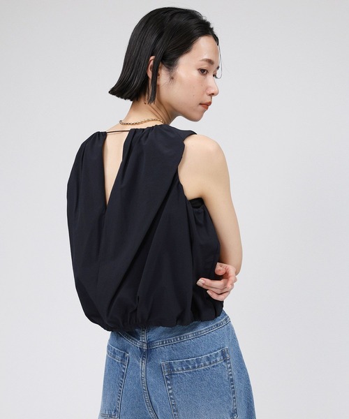 BABYLONE(バビロン)の「撥水ドロストノースリブラウス(シャツ/ブラウス・レディース・ホワイト/ブラック・フリー)」の1枚目の写真