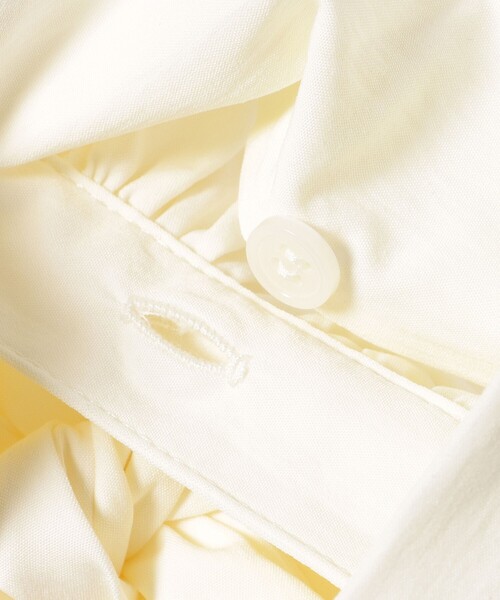 BEAMS HEART（ビームスハート）の「ボウタイ セット ノーカラー ブラウス（シャツ/ブラウス・レディース・チャコールグレー/ホワイト系その他5/サックスブルー・FREE）」の6枚目の写真