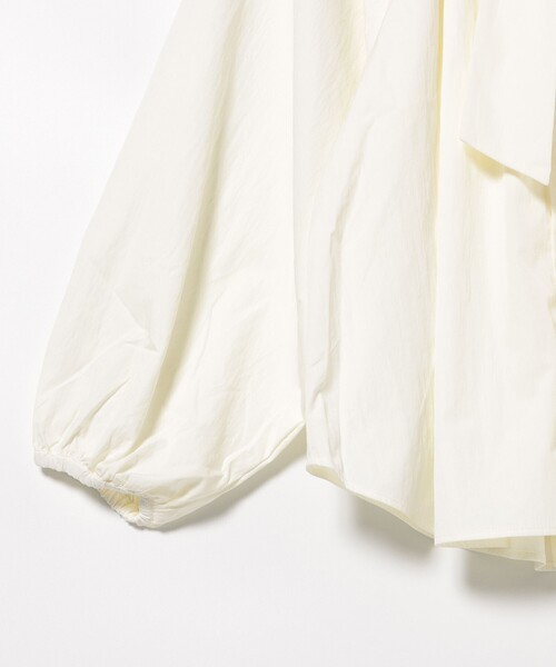 BEAMS HEART（ビームスハート）の「ボウタイ セット ノーカラー ブラウス（シャツ/ブラウス・レディース・チャコールグレー/ホワイト系その他5/サックスブルー・FREE）」の7枚目の写真