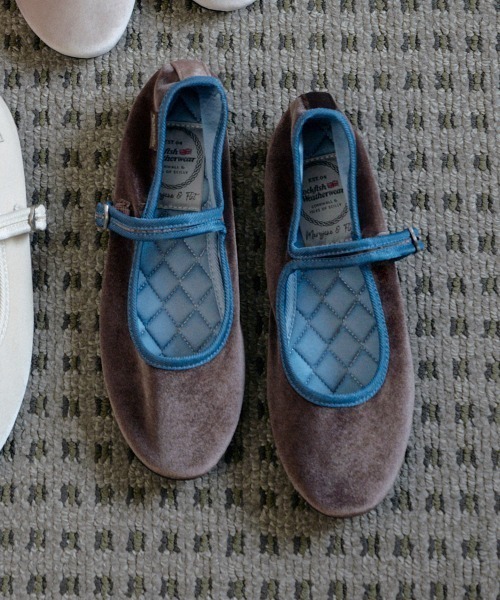 ROCKFISH WEATHERWEAR（ロックフィッシュウェザーウェア）の「NEW BELLA QUILTED MARYJANES（バレエシューズ・レディース・ブラック/オリーブ/スカイブルー/ネイビー/イエロー/ダークブラウン/ピンク/レッド・23.0cm/23.5cm/24.0cm/24.5cm/25.0cm）」の14枚目の写真