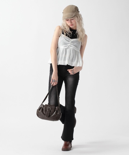 FOREVER 21（フォーエバー トゥエンティーワン）の「【2025SS】ペプラムバルーンチュニック（キャミソール・レディース・ブラック/オフホワイト/グリーン・FREE）」の10枚目の写真