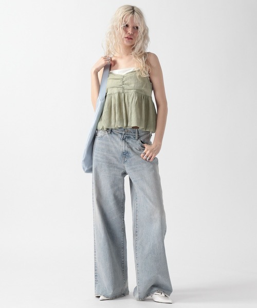 FOREVER 21（フォーエバー トゥエンティーワン）の「【2025SS】ペプラムバルーンチュニック（キャミソール・レディース・ブラック/オフホワイト/グリーン・FREE）」の5枚目の写真