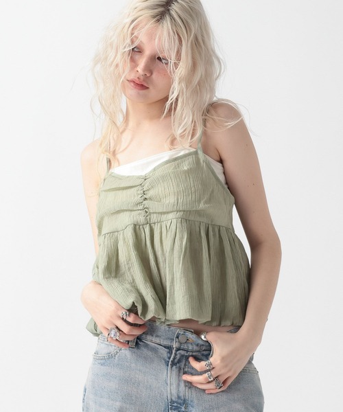 FOREVER 21（フォーエバー トゥエンティーワン）の「【2025SS】ペプラムバルーンチュニック（キャミソール・レディース・ブラック/オフホワイト/グリーン・FREE）」の7枚目の写真