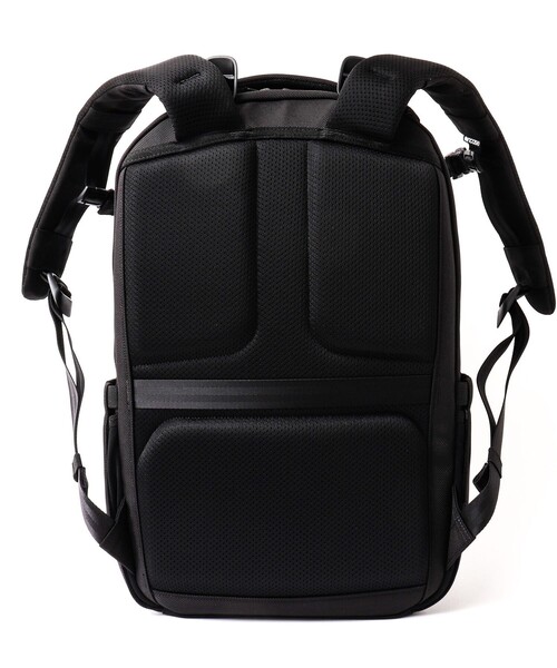 incase（インケース）の「【Incase/インケース】Tracks Backpack 25L（バックパック/リュック・メンズ・ブラック・FREE）」の3枚目の写真