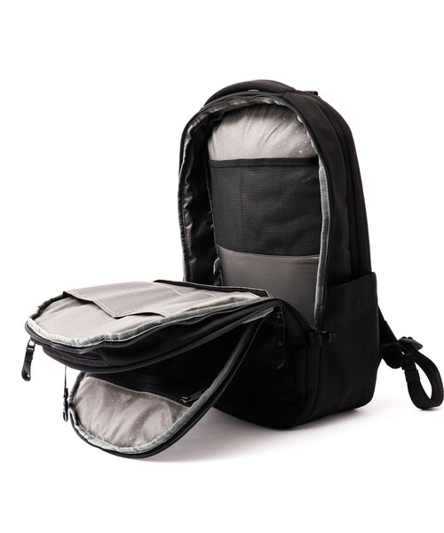 incase（インケース）の「【Incase/インケース】Tracks Backpack 25L（バックパック/リュック・メンズ・ブラック・FREE）」の20枚目の写真