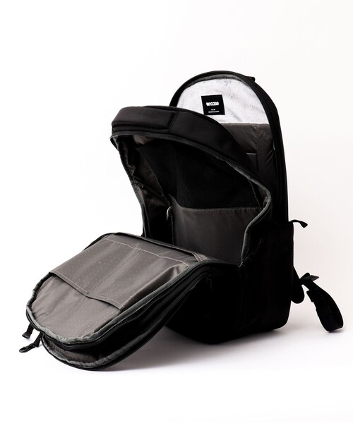 incase（インケース）の「【Incase/インケース】Tracks Backpack