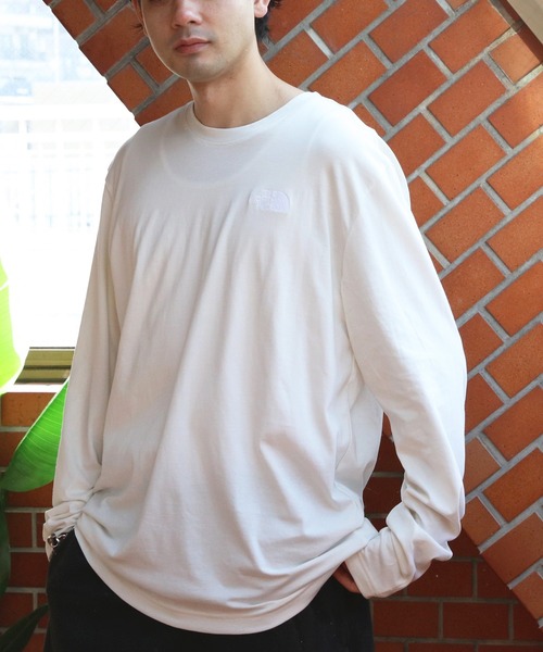 THE NORTH FACE(ザノースフェイス)の「THE NORTH FACE ロゴ ロングTシャツ(Tシャツ/カットソー・メンズ・ホワイト/ブラック/ヘザーグレー・SMALL/LARGE/X-LARGE/MEDIUM)」の4枚目の写真