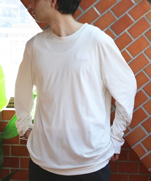 THE NORTH FACE(ザノースフェイス)の「THE NORTH FACE ロゴ ロングTシャツ(Tシャツ/カットソー・メンズ・ホワイト/ブラック/ヘザーグレー・SMALL/LARGE/X-LARGE/MEDIUM)」の5枚目の写真