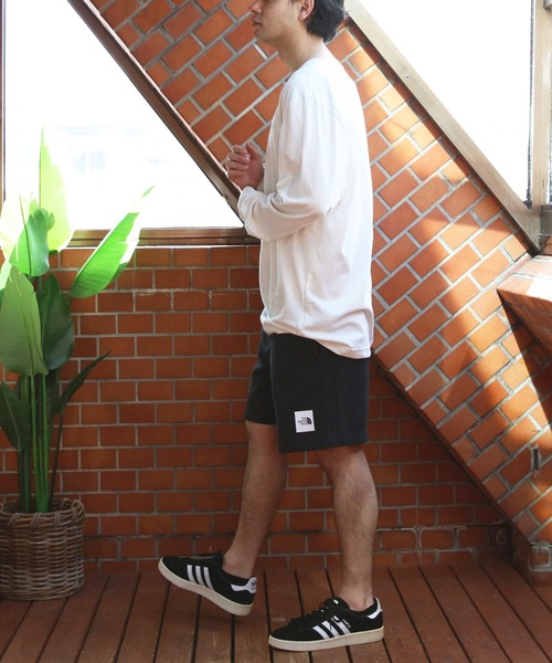 THE NORTH FACE(ザノースフェイス)の「THE NORTH FACE ロゴ ロングTシャツ(Tシャツ/カットソー・メンズ・ホワイト/ブラック/ヘザーグレー・SMALL/LARGE/X-LARGE/MEDIUM)」の9枚目の写真