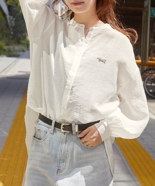 PENNEYS（ぺニーズ）の「<接触冷感/速乾>PENNEYS/ペニーズ 別注 THE FOX ロゴ ワンポイントワッペン刺繍 ビッグシルエット シアーシャツ（シャツ/ブラウス・レディース・サックスブルー系/サックスブルー/オフホワイト/ライトグリーン/ピンク系・FREE）」の9枚目の写真