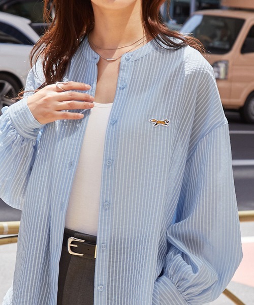 PENNEYS（ぺニーズ）の「<接触冷感/速乾>PENNEYS/ペニーズ 別注 THE FOX ロゴ ワンポイントワッペン刺繍 ビッグシルエット シアーシャツ（シャツ/ブラウス・レディース・サックスブルー系/サックスブルー/オフホワイト/ライトグリーン/ピンク系・FREE）」の15枚目の写真