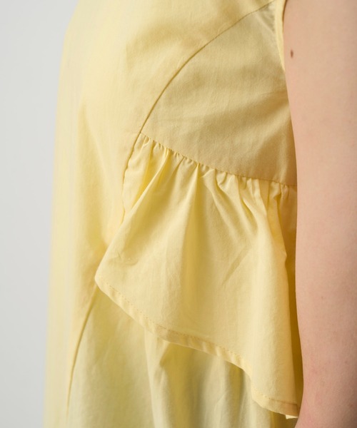 NAUL（ナウル）の「シアーノースリーブブラウス　/　シャツ　フリル　フリルブラウス　シアーシャツ　ウォッシャブル　コットン　フレンチスリーブ　春服　夏服　きれいめ　カジュアル　レディース　イエロー　レモン　黄色　ブラック　黒　アウトドア　キャンプ　フェス　デート（シャツ/ブラウス・レディース・イエロー/ブラック/オフホワイト・FREE）」の15枚目の写真