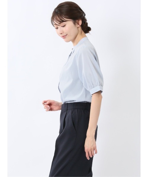 m.f.editorial(エムエフエディトリアル)の「【抗菌防臭 ウォッシャブル ストレッチ】m.f.エディトリアル レディース バンドカラー パフスリー ブ 比翼 ブラウス(シャツ/ブラウス・レディース・ベージュ/パープル/サックスブルー・MEDIUM/LARGE)」の15枚目の写真